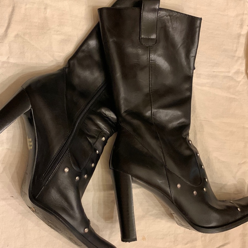 Kenneth Cole black leather heeled boots with rhinestones size 9